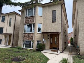 Building Photo - 2605 N 76th Ave