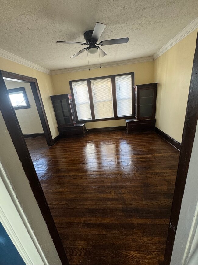 Building Photo - 1653 Bunts Rd
