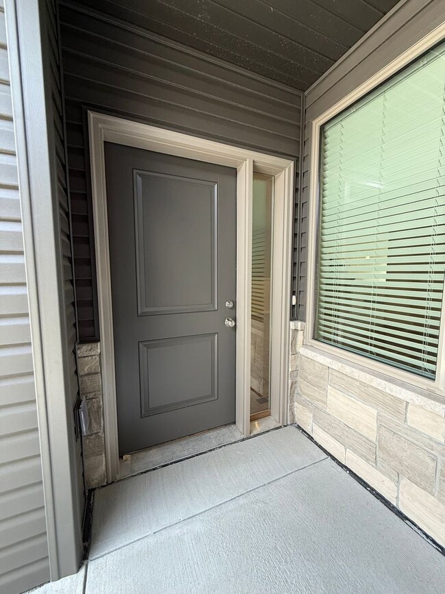 Building Photo - 8808 Daywood Ln