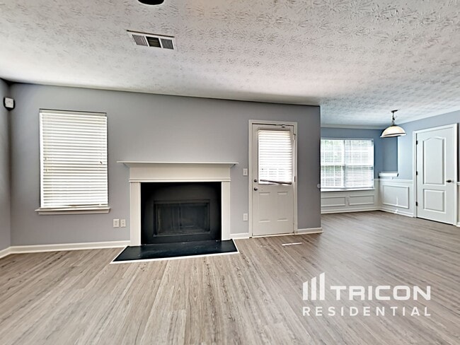 Building Photo - 3905 Georgia Dr