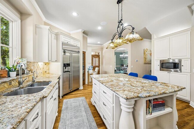 Foto del edificio - 8403 Horseshoe Ledge
