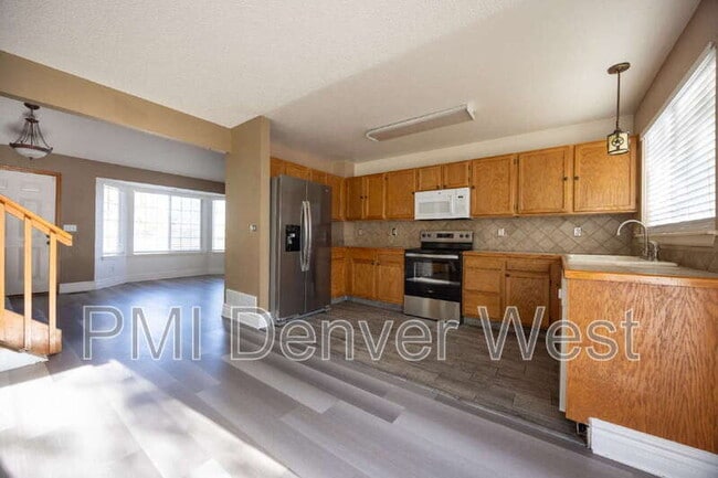 Foto del edificio - 17990 E Brown Pl