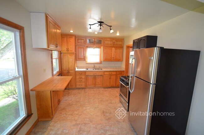 Foto del edificio - 6644 Clinton Ave