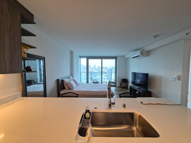 Foto del edificio - 1500 Rycroft St