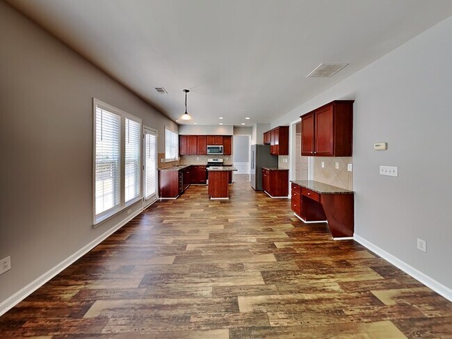 Foto del edificio - 755 Earlham Dr
