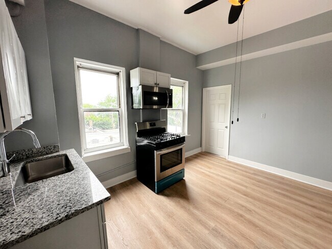 Foto del edificio - 2286 S Blue Island Ave