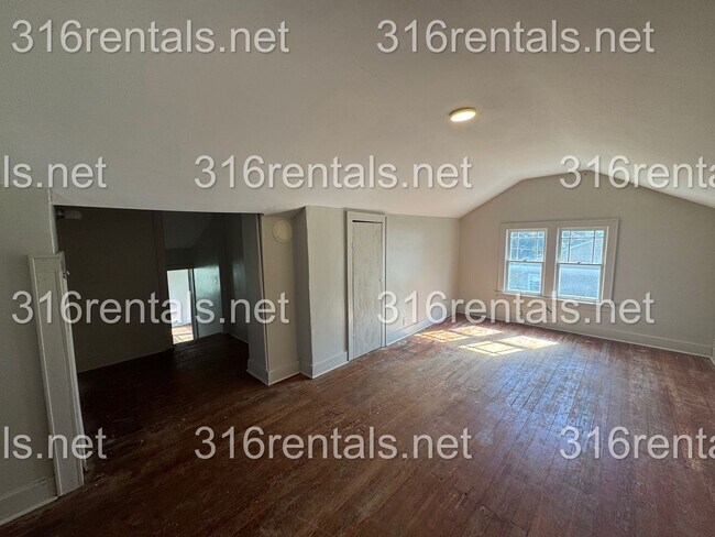 Foto del edificio - $899 - 3 Bed 1 Bath - Single Family Home