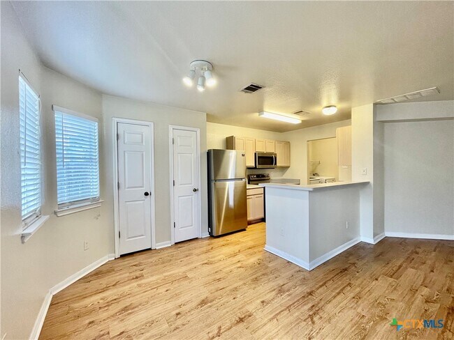 Foto del edificio - 856 Sagewood Trail