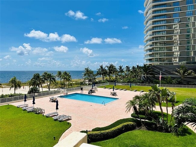 Building Photo - 750 N Ocean Blvd