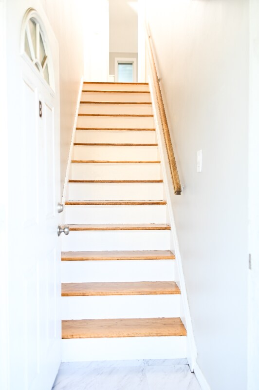 Building Photo - 1152 Romano Ave