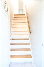 Building Photo - 1152 Romano Ave
