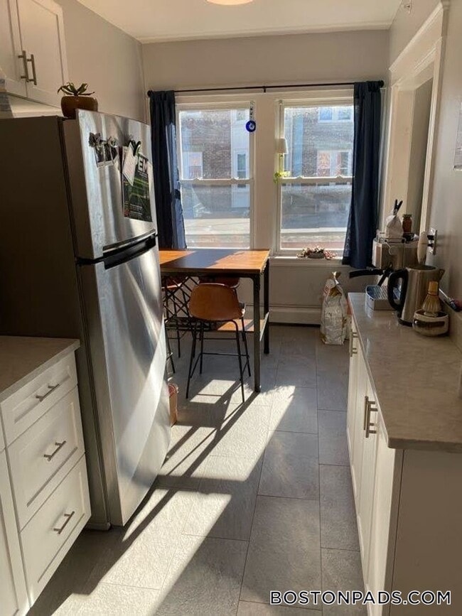 Building Photo - 233 Lafayette St