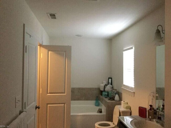 Foto del edificio - 5453 Legacy Way