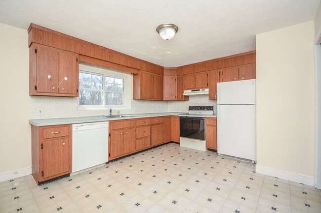 Foto del edificio - 129 Emerson Gardens Rd