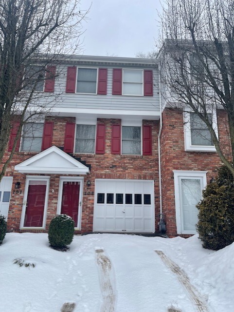 Foto principal - 709 Timberidge Dr