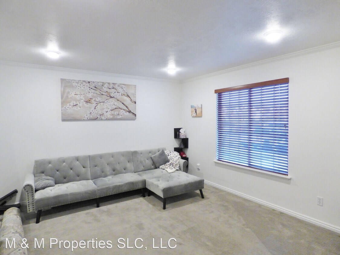 Foto principal - 3 br, 2.5 bath House - 4142 S Davencrest Ln