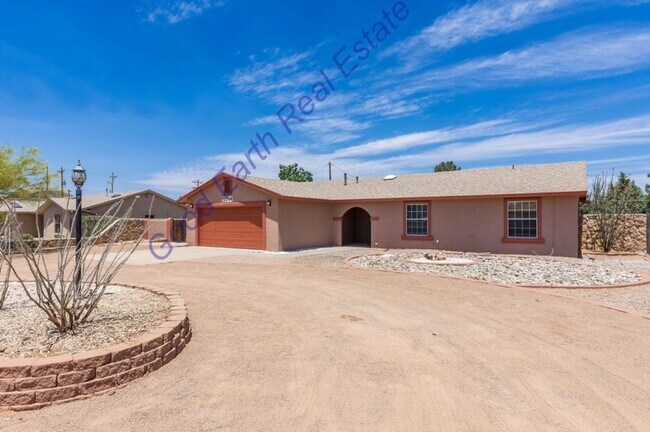 Building Photo - 5094 Ave Del Sol