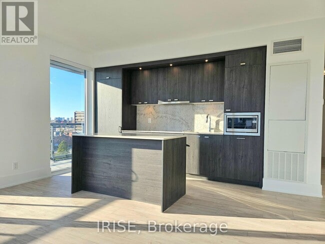 Building Photo - 115 Denison Ave