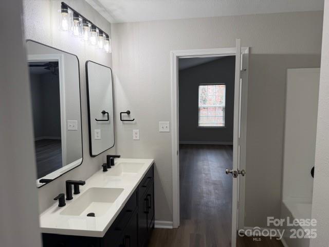 Foto del edificio - 673 Nannyberry Ln