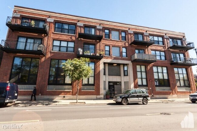 Foto del edificio - 2151 N California Ave