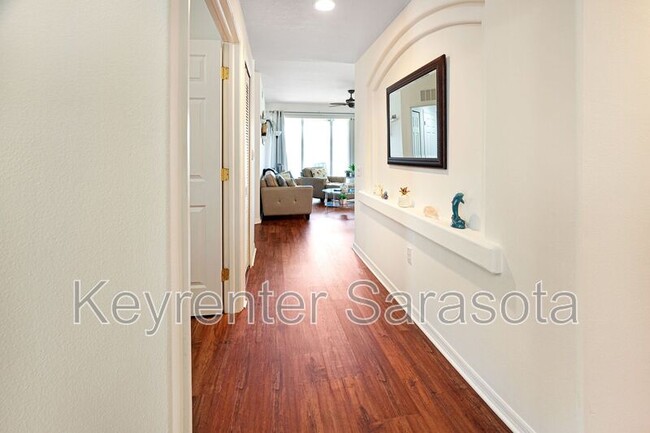 Building Photo - 7068 Prosperity Cir