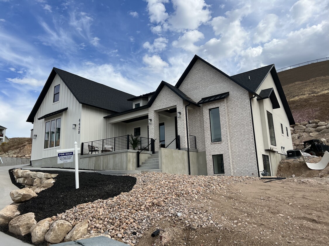 Multi million dollar brand new build in Silicon slopes - 4428 N Summer View Dr