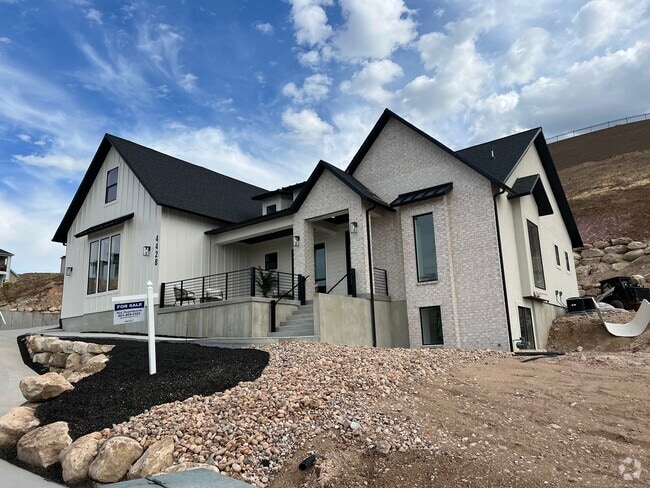 Multi million dollar brand new build in Silicon slopes - 4428 N Summer View Dr