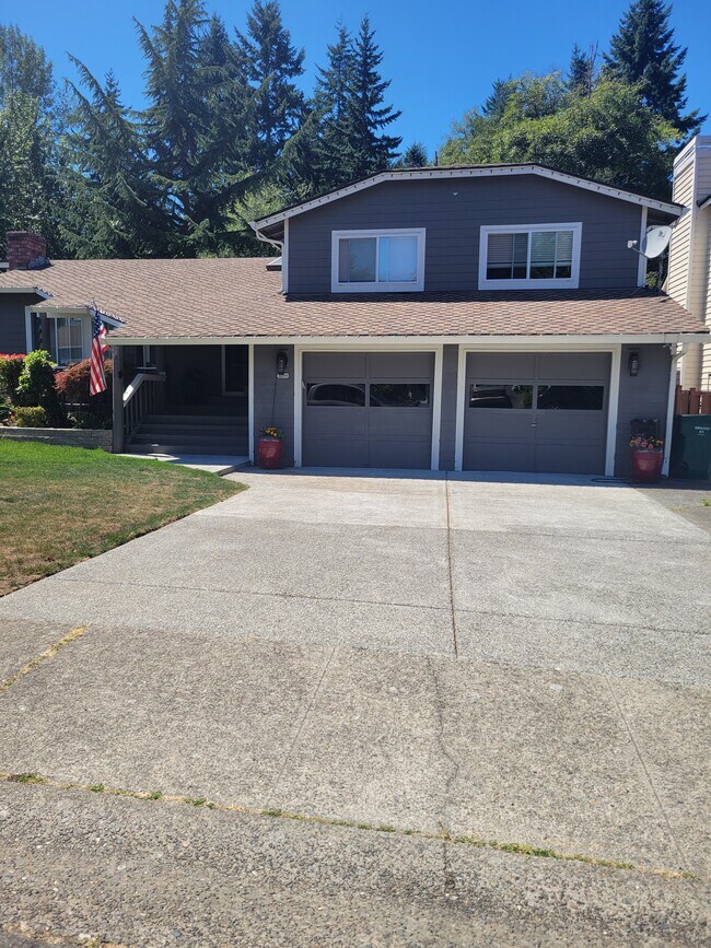 Building Photo - 32215 8th Ave SW