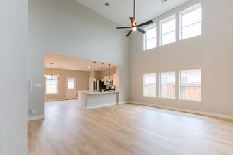 Building Photo - 10922 Woodwind Shadows Dr