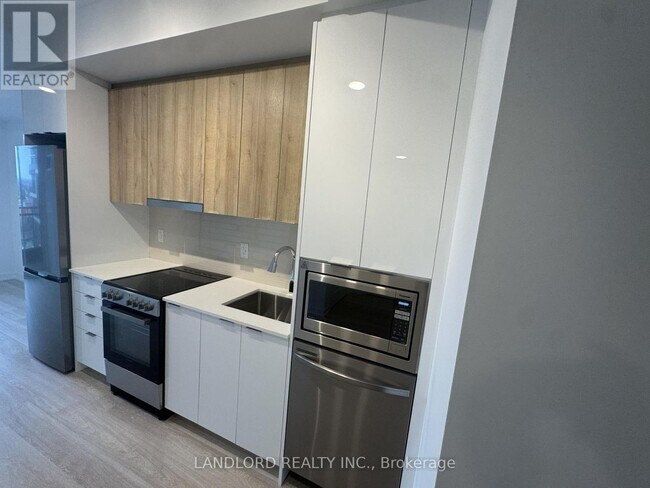 Photo du bâtiment - 9763 Markham Rd