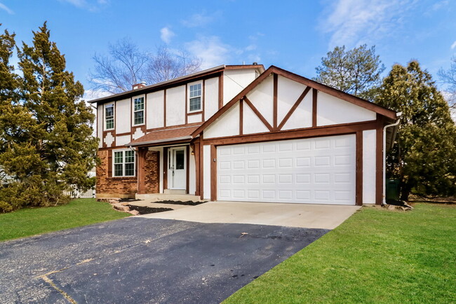 Building Photo - 17 Hollow Tree Ct