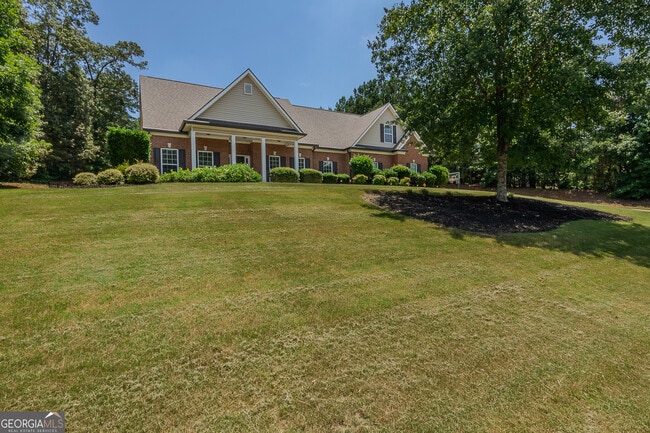Building Photo - 120 Rosebay Ln
