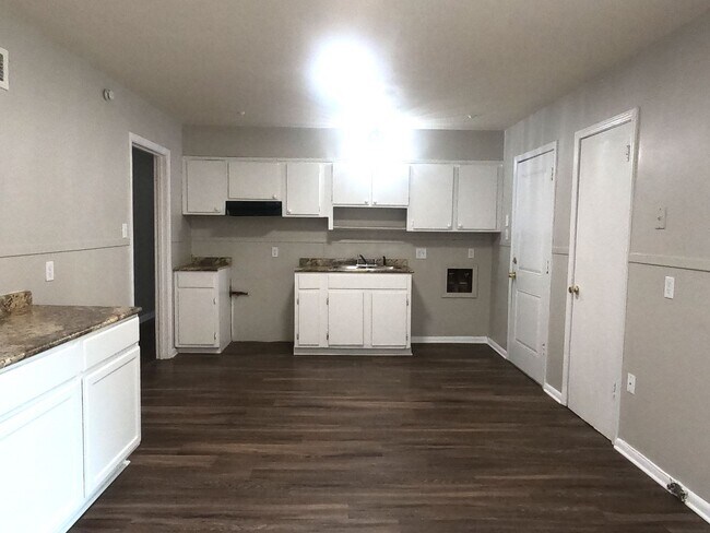 Foto del edificio - Newly Renovated Home In Frayser