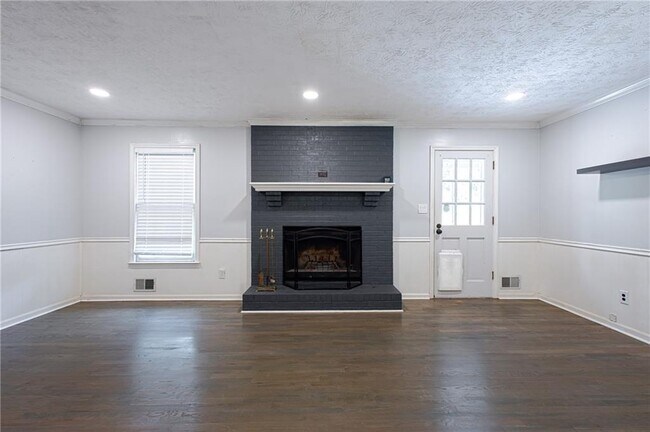 Foto del edificio - 4989 Lambeth Dr
