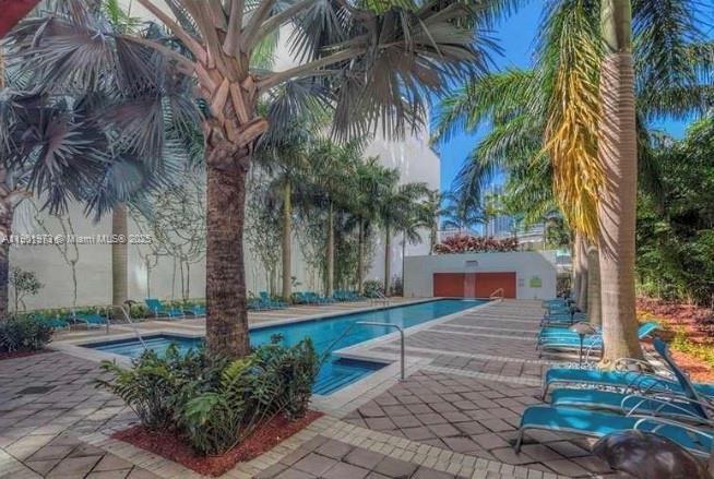 Foto del edificio - 133 NE 2nd Ave