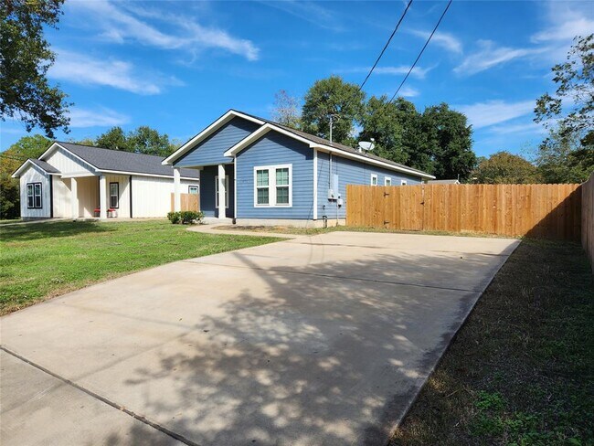 Foto del edificio - 905 Nolan St