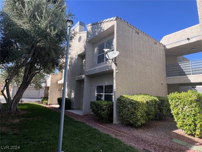 Building Photo - 6250 W Flamingo Rd