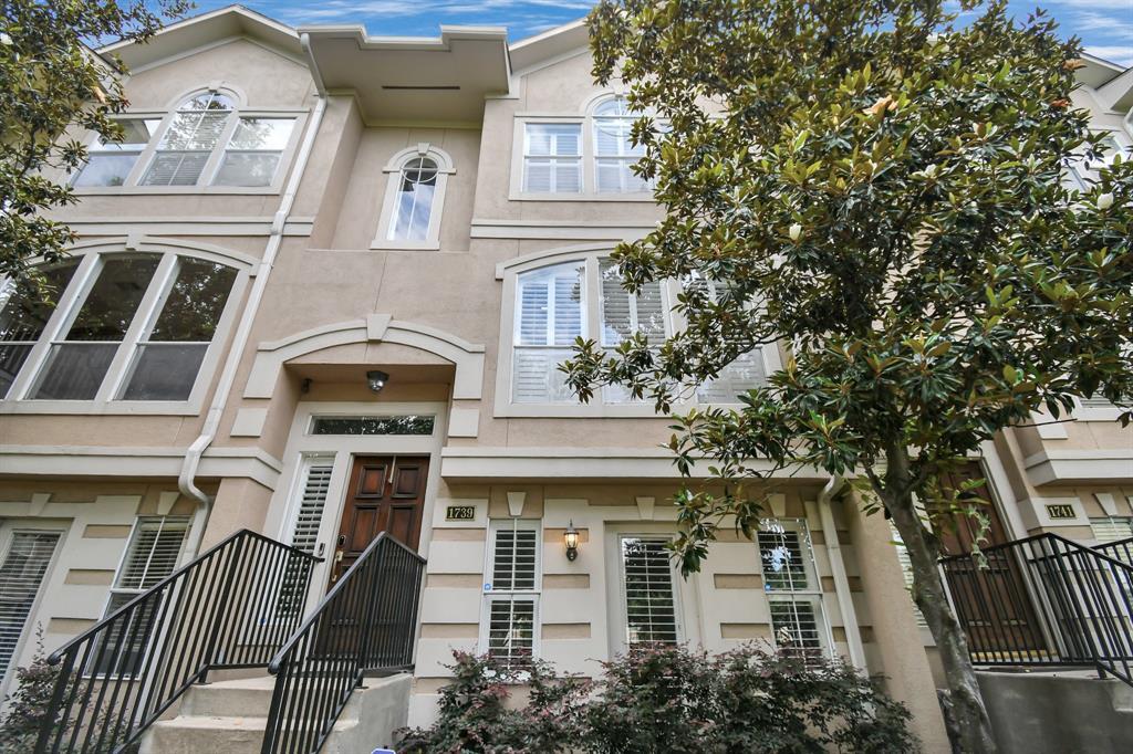 Foto principal - 1739 French Village Dr