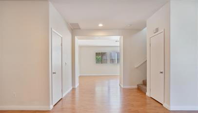 Foto del edificio - Room to Live & Grow! Expansive 3,547 Sq. Ft. 4-Bedroom 2.5 Bath Home