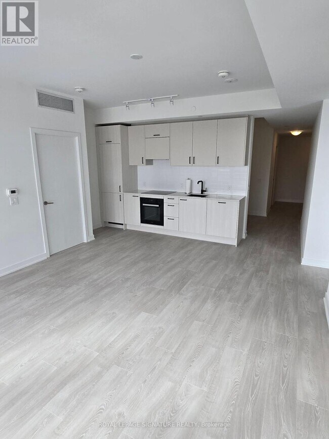 Building Photo - 1 Quarrington Lane