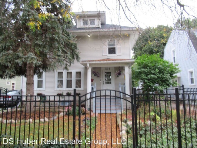 Building Photo - 4 br, 3 bath House - 825 Sparrow Ave