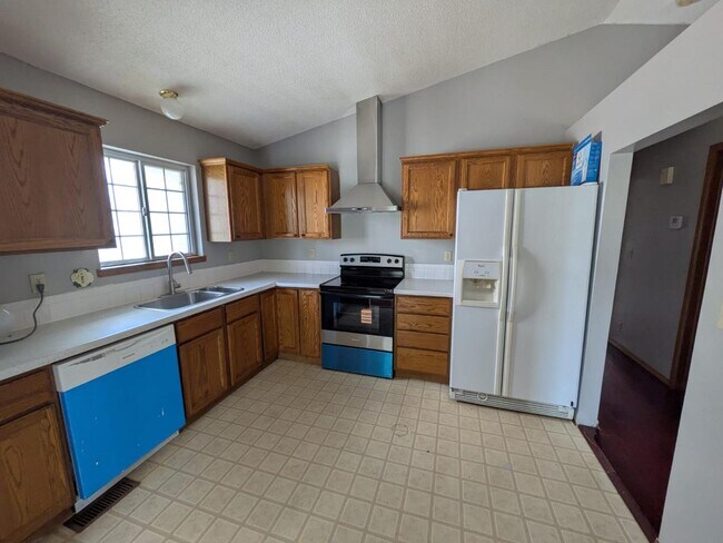 Foto del edificio - 4906 E 27th St N