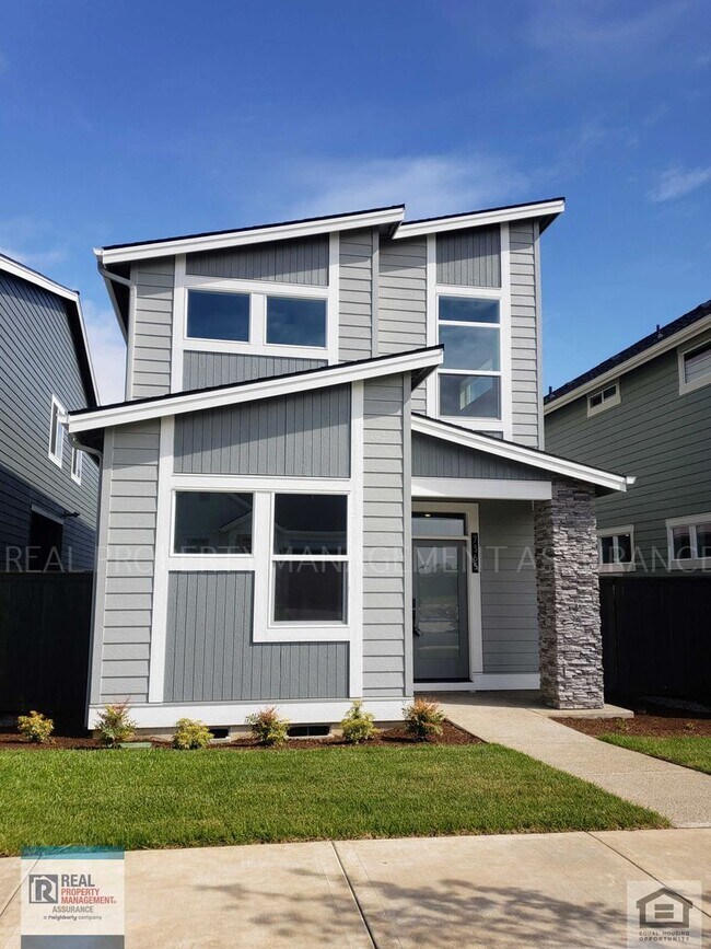Building Photo - Live in Luxury: Stunning 3-Bed, 2.5-Bath H...