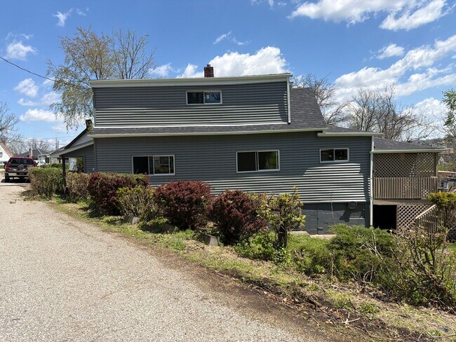 Foto del edificio - **4 Bedroom Home for Rent – Fully Renovated in Trinity School District – $2,200/month**