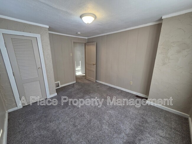 Foto del edificio - 338 La Motte Ln