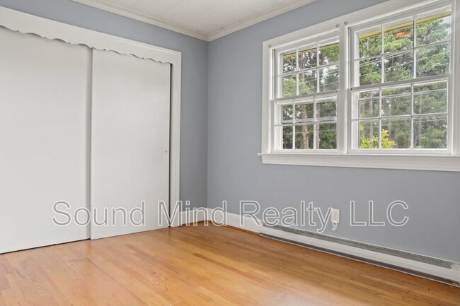 Building Photo - 205 S Alston St