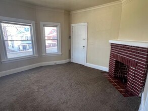 Building Photo - 457 E 148th St