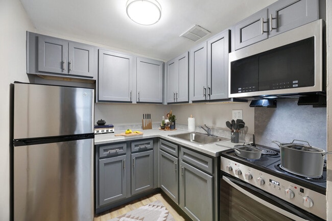 Building Photo - Mayflower Manor Senior Apartments
