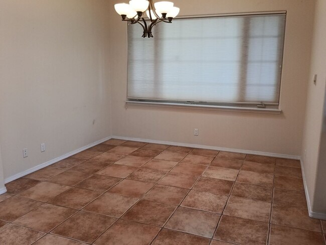 Foto del edificio - 3 Bedroom, 2 Bathroom Home! Schedule a Sho...
