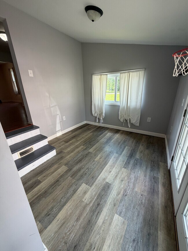 Foto del edificio - 3423 Ellwood Rd